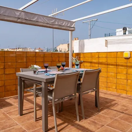 Beautiful In With Kitchen Holiday home